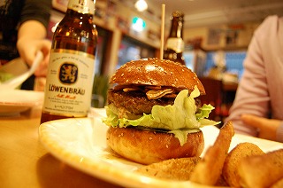 3−1ニックガーリックバーガー1.jpg