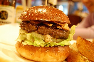 3−1ニックガーリックバーガー3.jpg