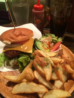 アイルキッチンバーガー.jpg