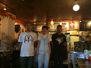 カメハウス店員.jpg