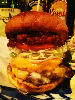 ザゴールデンバーガーズチリチーズ3.jpg
