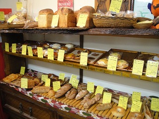 ベーカリーランプ店内.jpg
