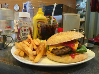 山の駅R176バーガー2.jpg