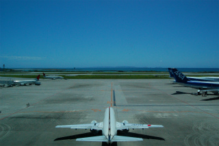 沖縄那覇空港3.jpg